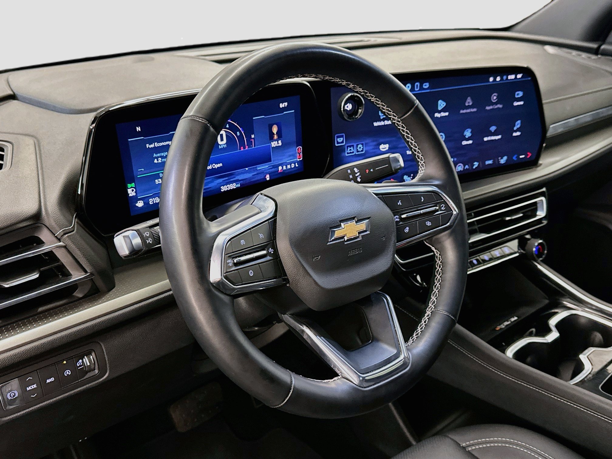 Used 2025 Chevrolet Traverse LT AWD/4WD image 18
