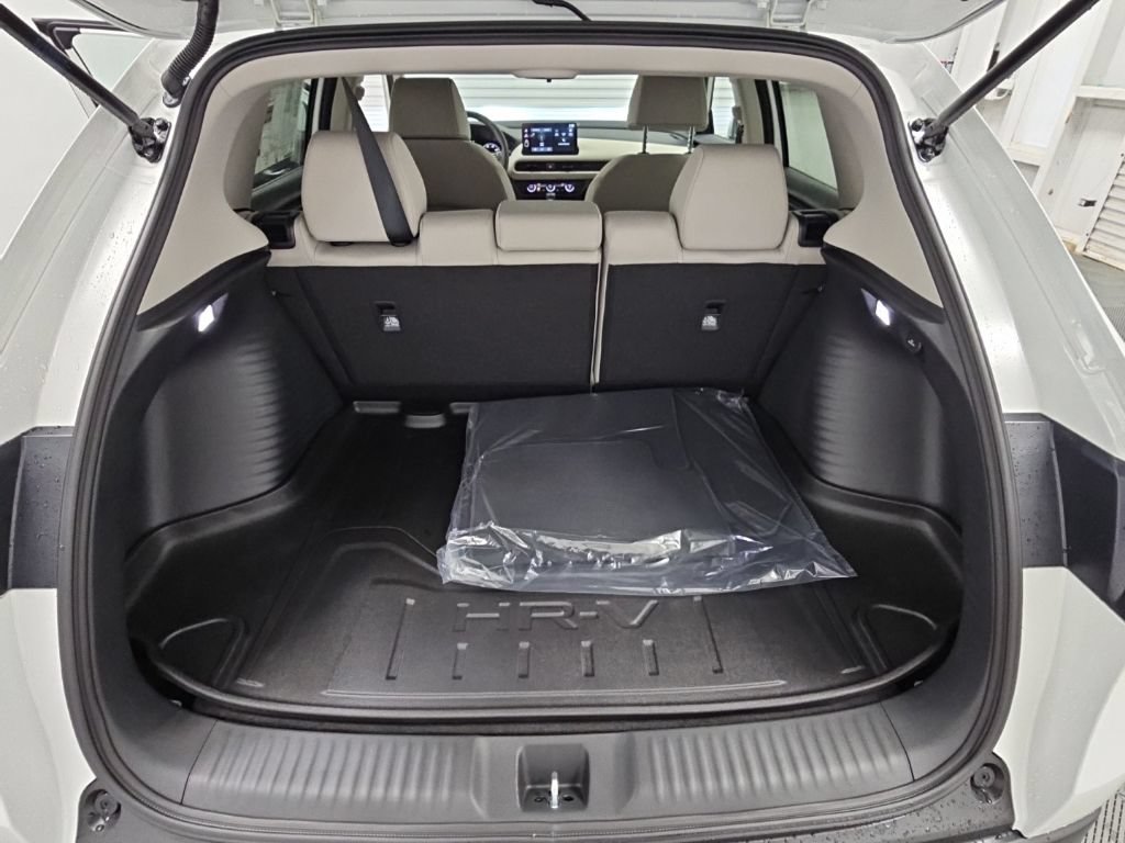 New 2027 Honda HR-V LX image 30