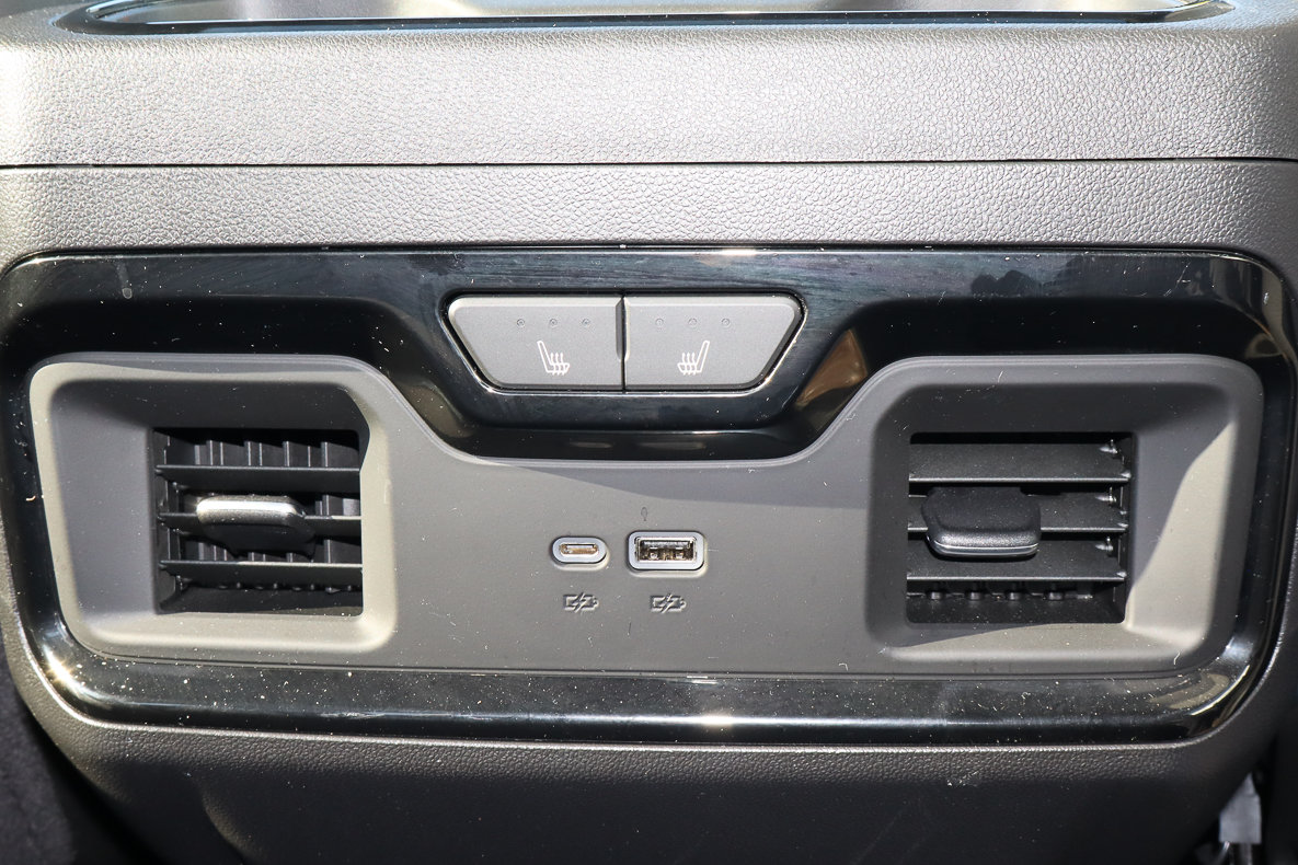 Used 2023 GMC Sierra 1500 AT4X w/ AT4X AEV Edition AWD/4WD image 29