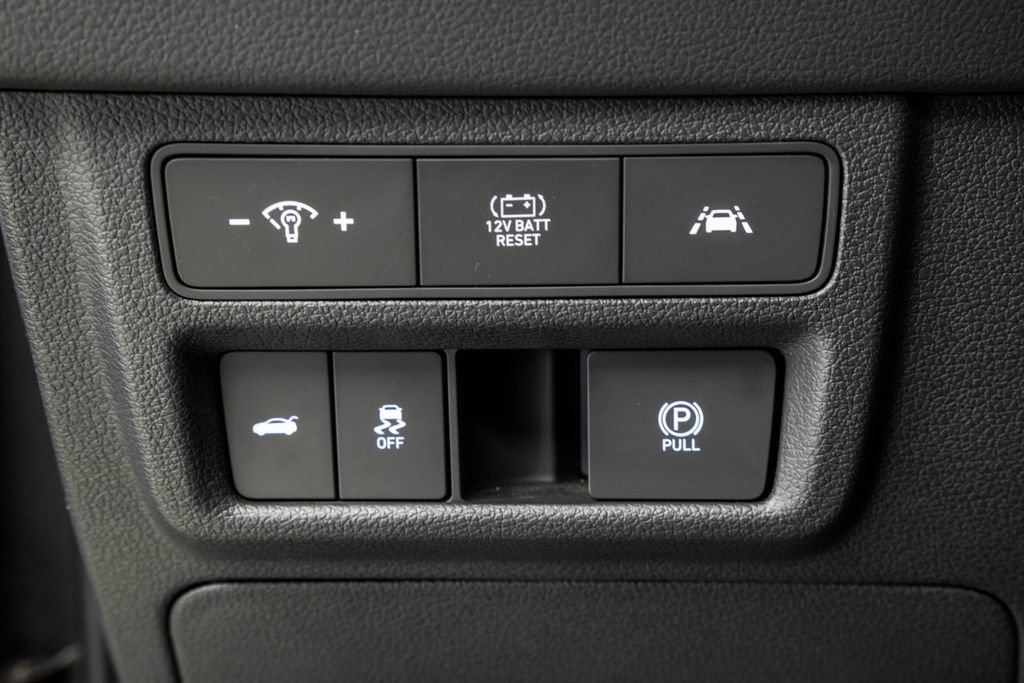 Used 2023 Hyundai Sonata Limited w/ Cargo Package FWD image 45