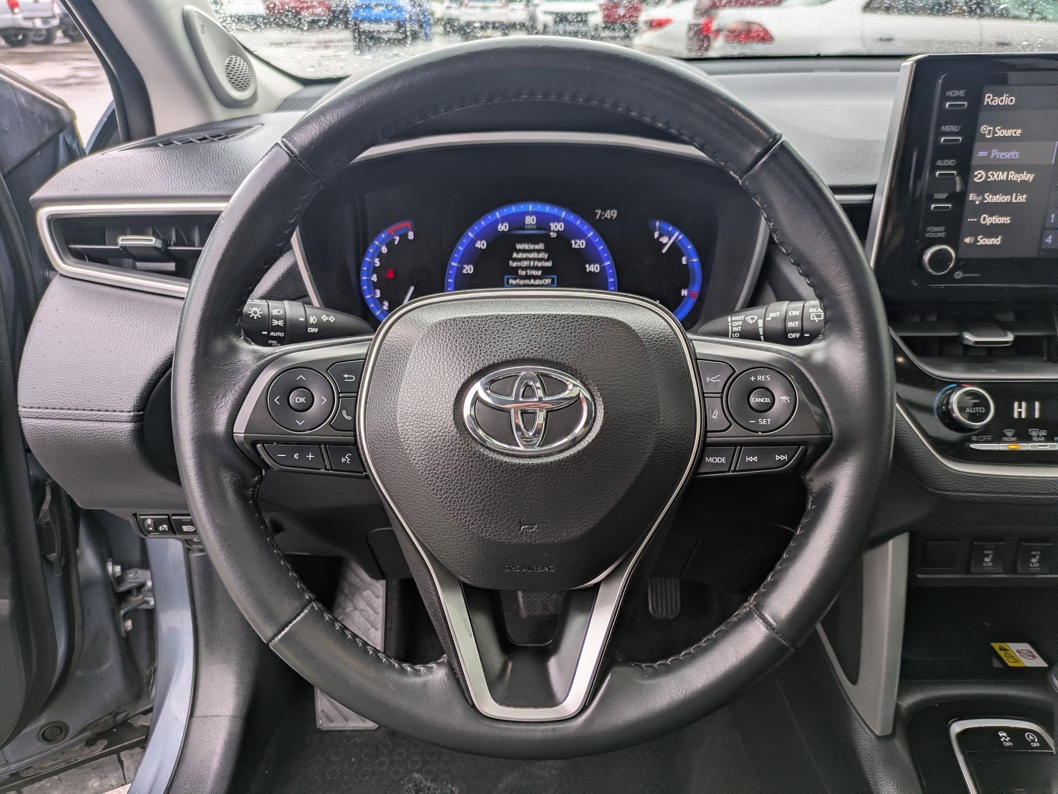 Used 2022 Toyota Corolla Cross XLE w/ Convenience Package AWD/4WD image 20