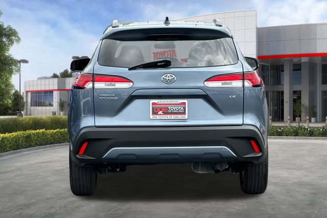 Certified 2025 Toyota Corolla Cross LE FWD image 6