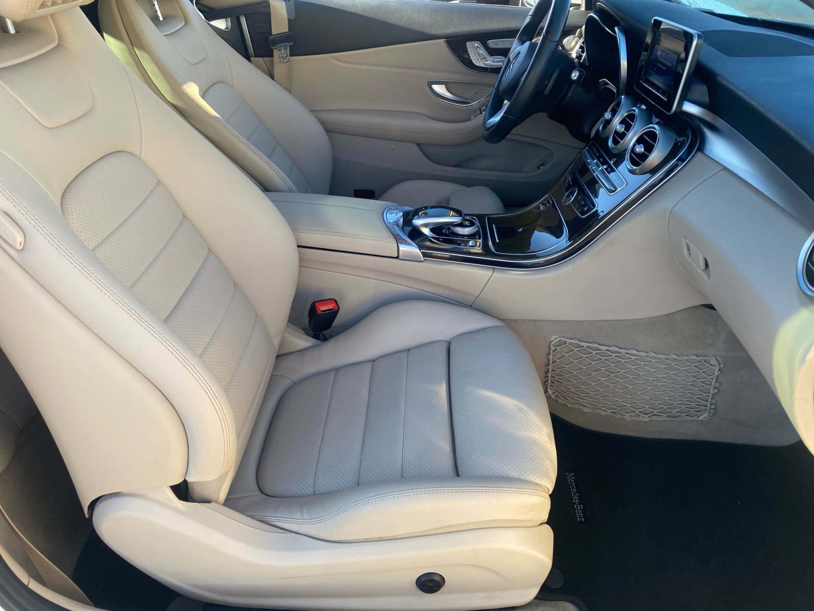 Used 2018 Mercedes-Benz C 300 Cabriolet image 19