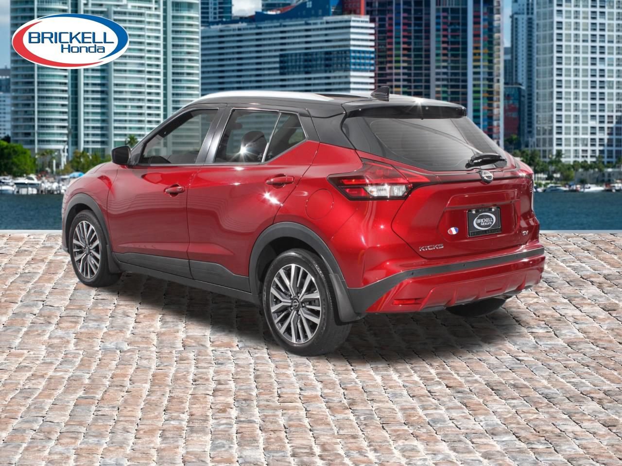 Used 2023 Nissan Kicks SV FWD image 3