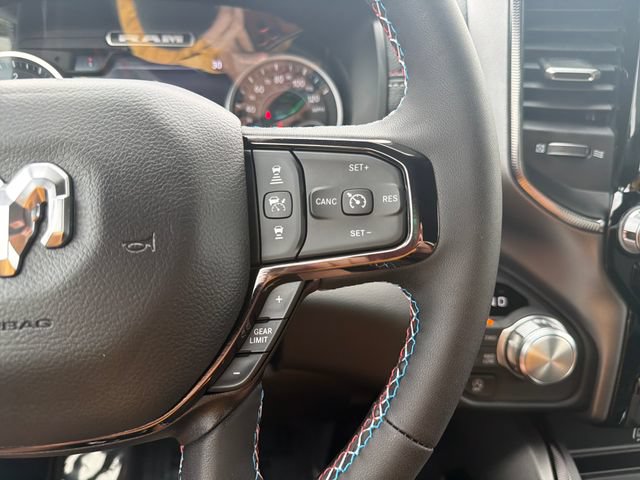 New 2026 RAM 1500 Laramie AWD/4WD image 18