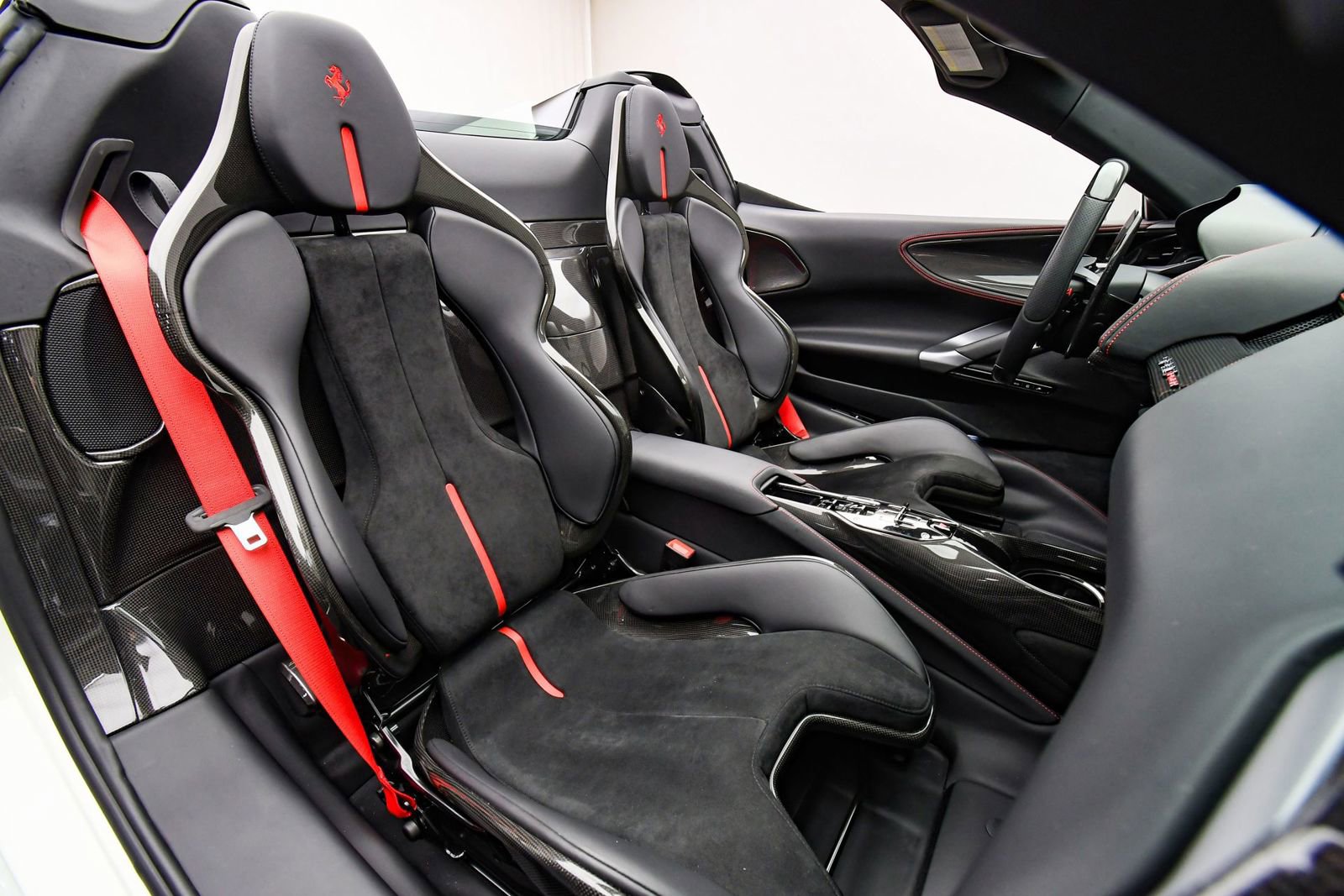 Used 2023 Ferrari SF90 Spider Bianco Avus image 15