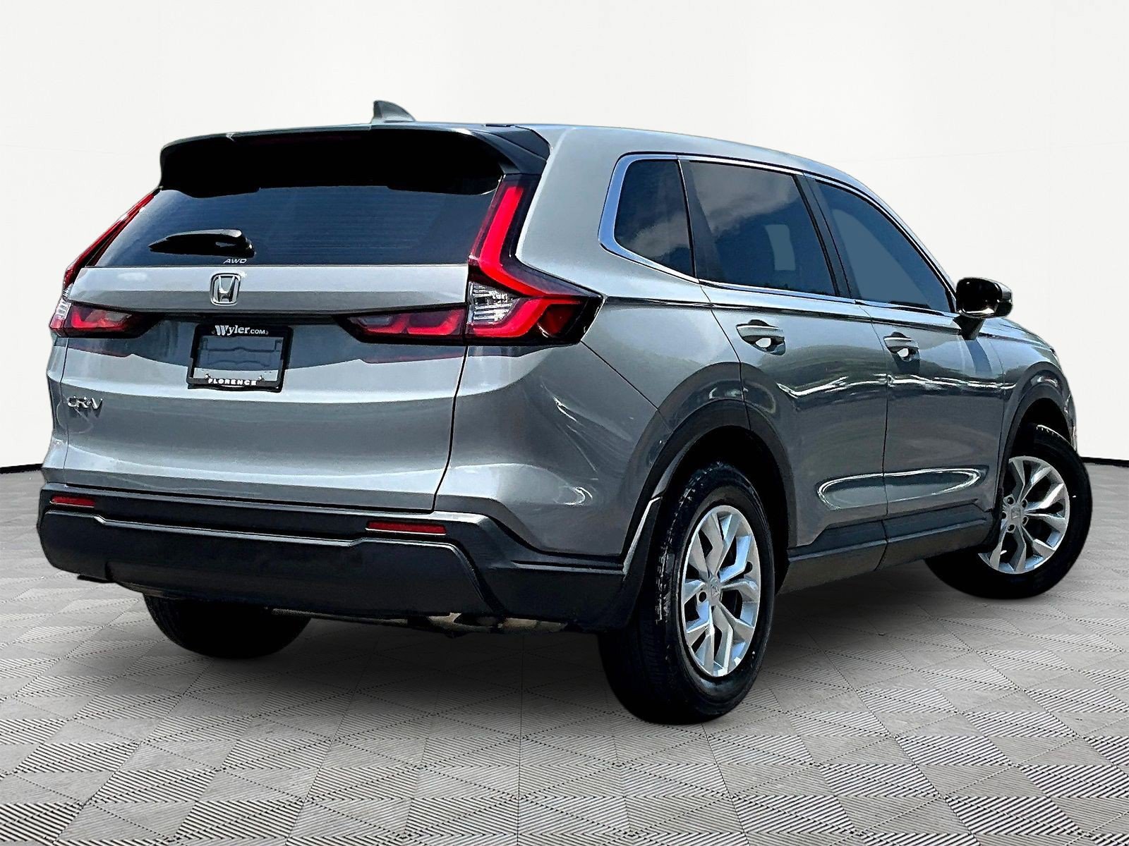 Used 2024 Honda CR-V LX image 6