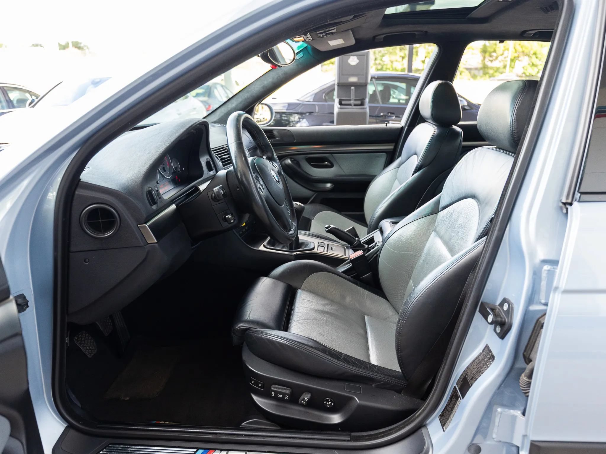 Used 2001 BMW M5 RWD image 17
