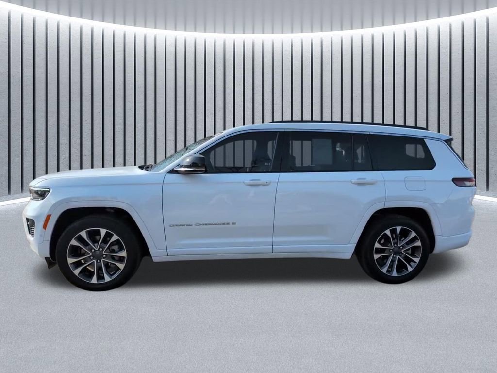 Certified 2025 Jeep Grand Cherokee L Overland w/ Luxury Tech Group IV AWD/4WD image 13