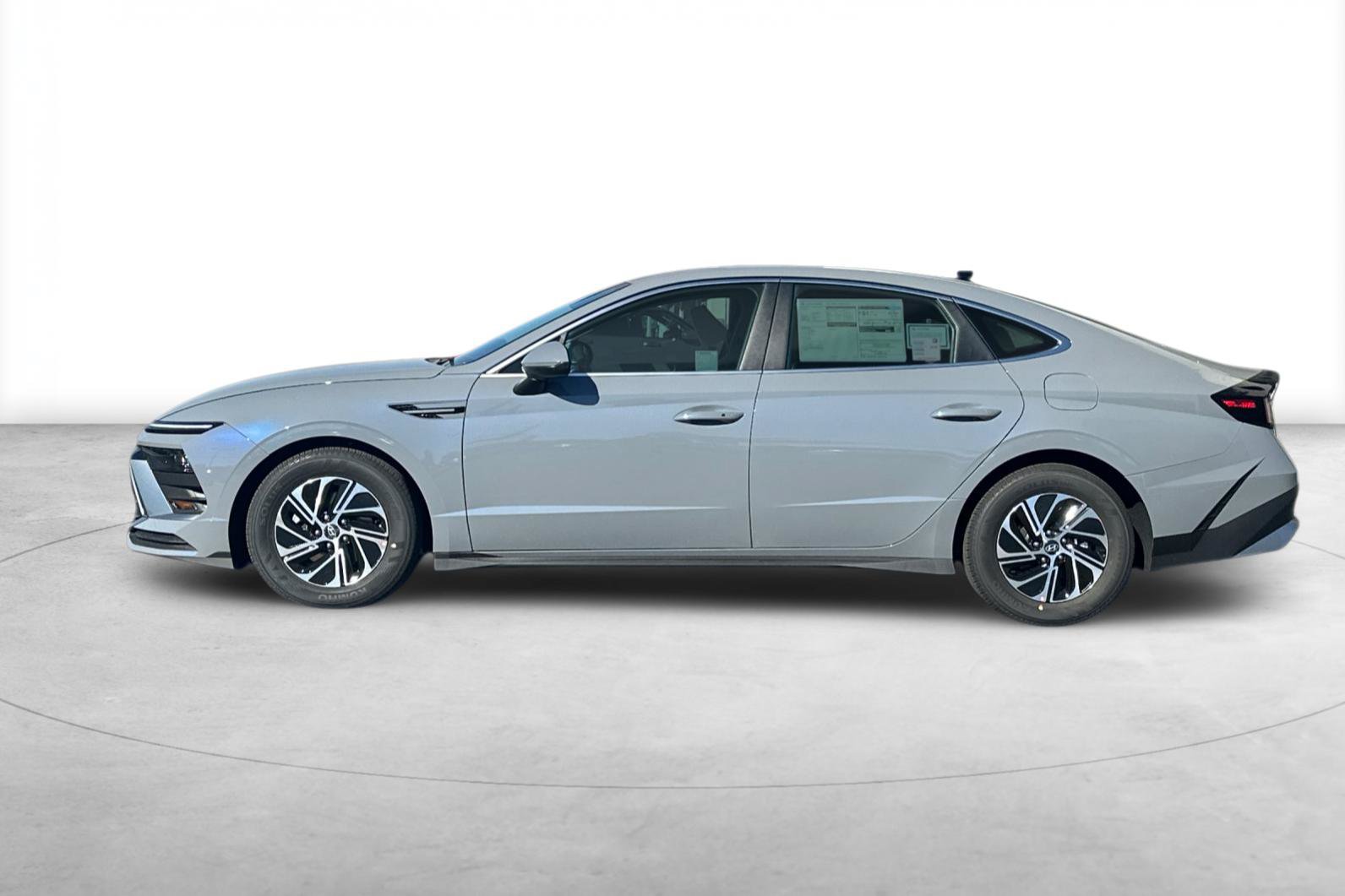 New 2027 Hyundai Sonata Blue FWD image 3
