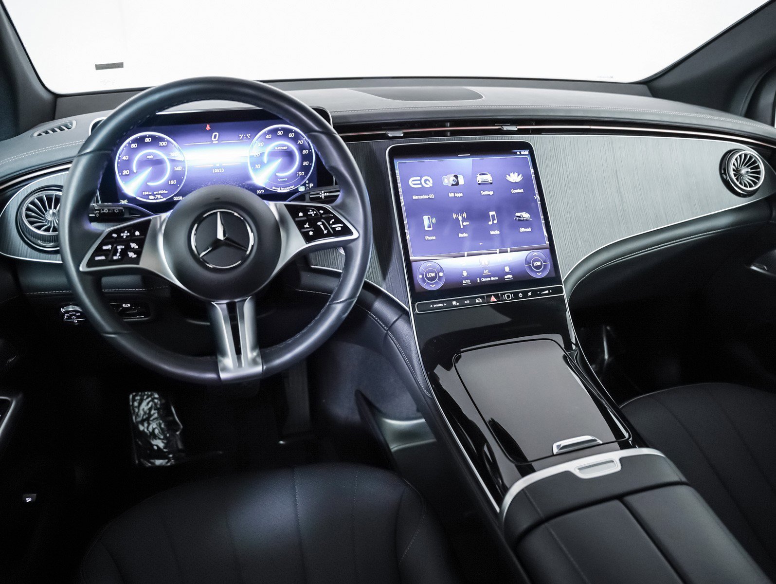 Certified 2024 Mercedes-Benz EQE 350+ 4MATIC SUV image 17