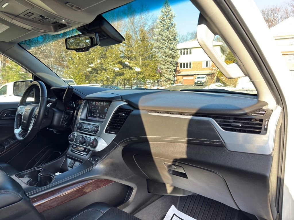 Used 2017 GMC Yukon XL SLT w/ Open Road Package image 31