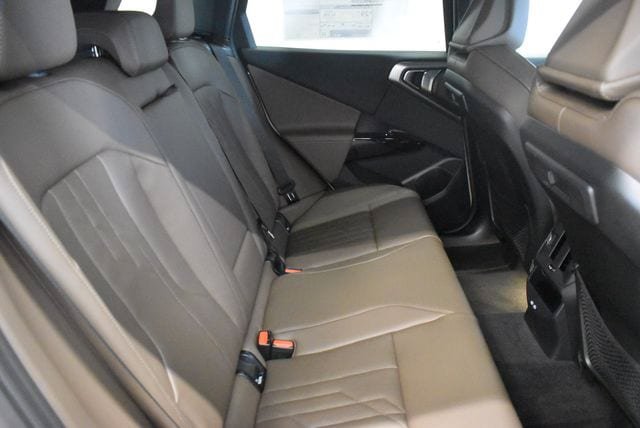New 2026 BMW X3 xDrive30i w/ Premium Package AWD/4WD image 17