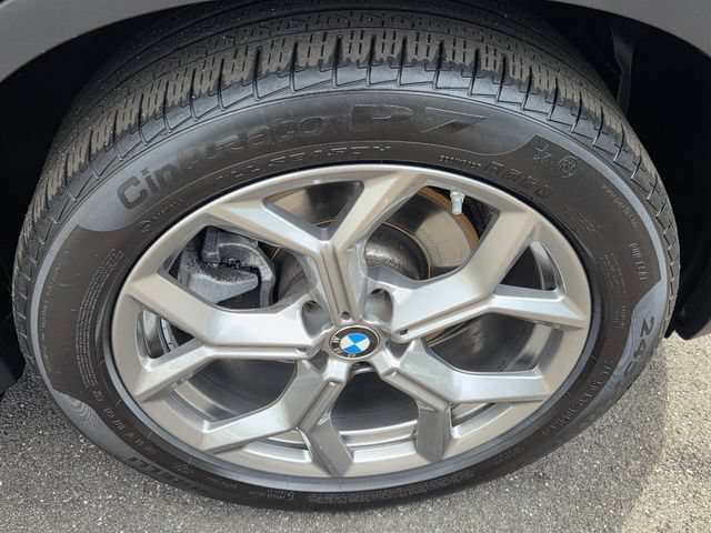 Used 2024 BMW X3 xDrive30i w/ Premium Package w/ZPA AWD/4WD image 8