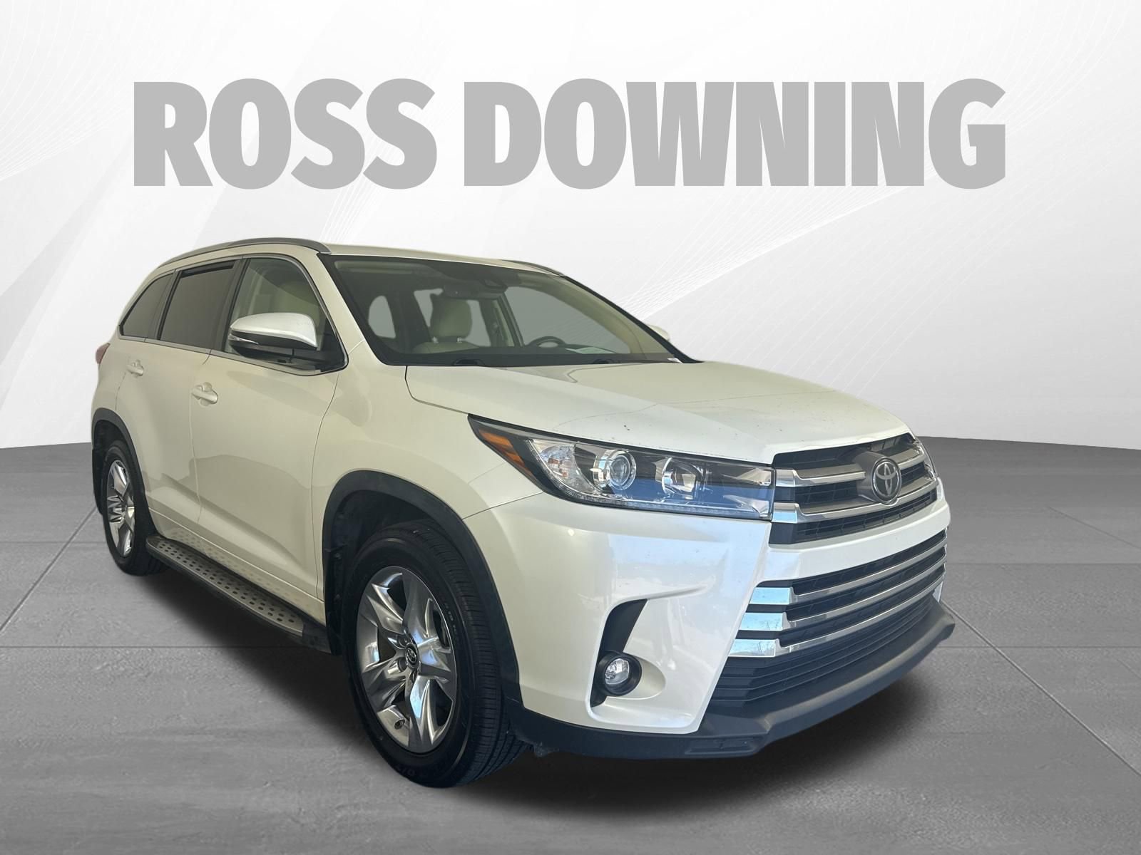 Used 2019 Toyota Highlander Limited image 3