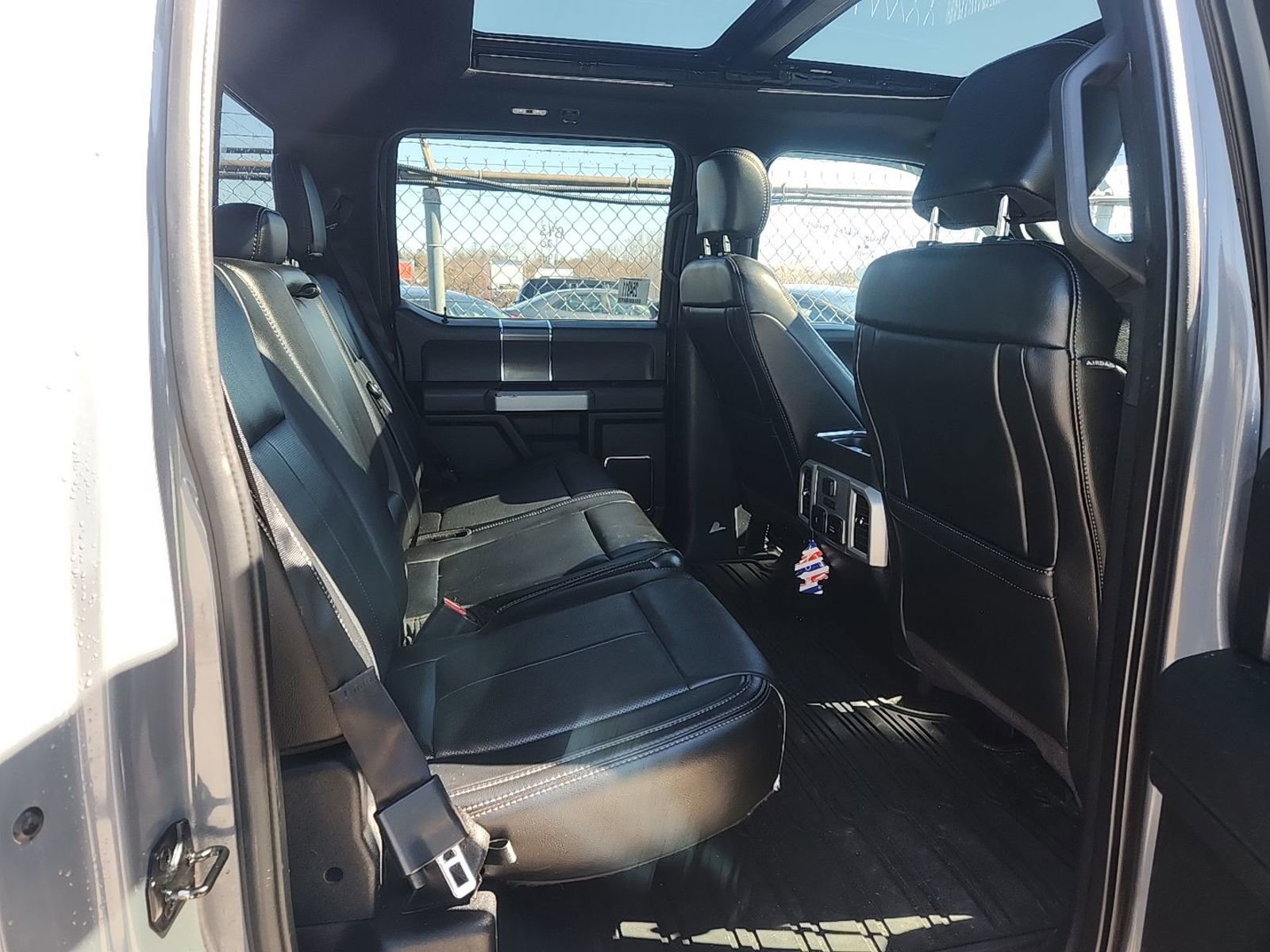 Used 2020 Ford F150 Lariat w/ Equipment Group 502A Luxury AWD/4WD image 11