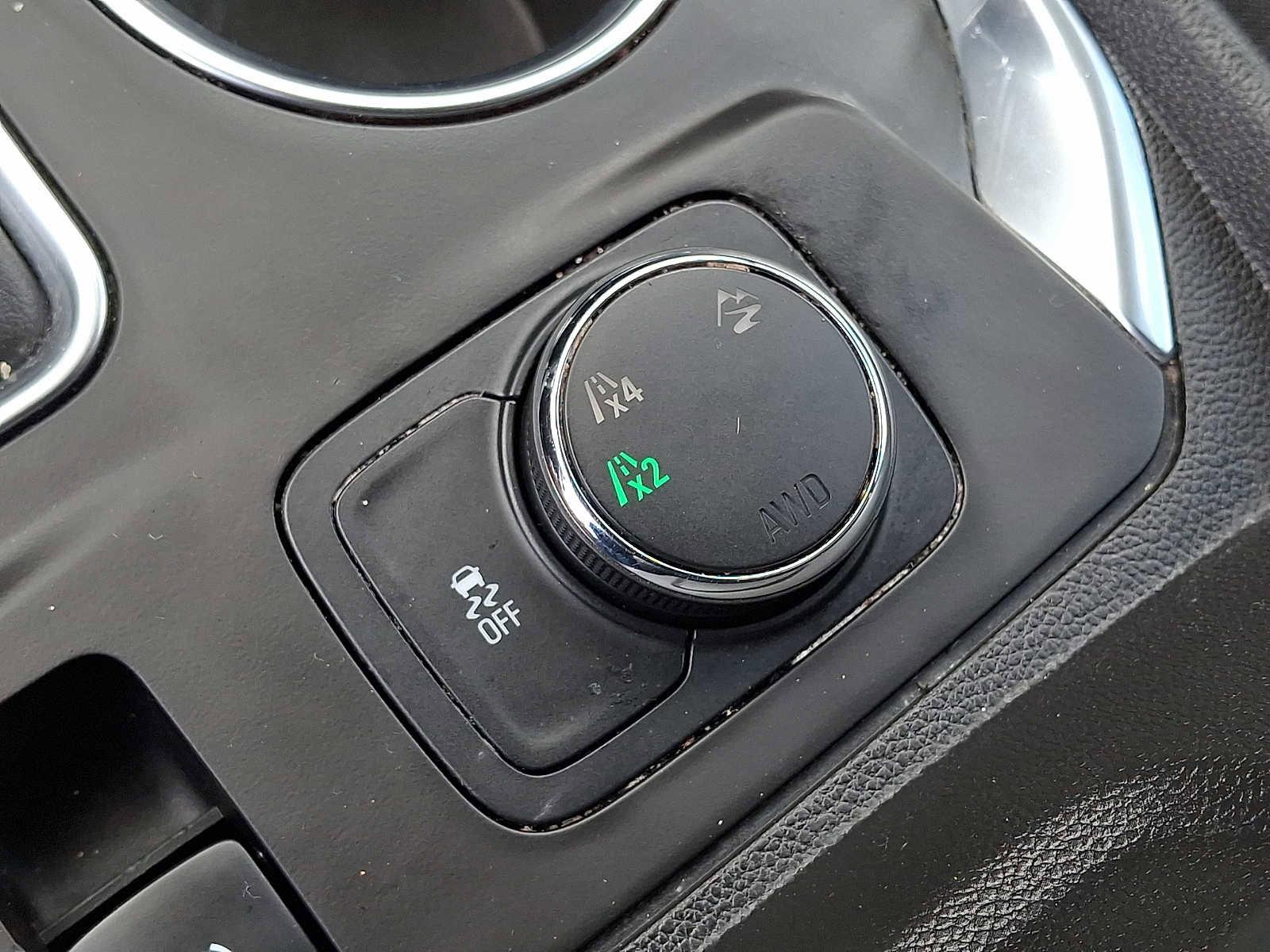Used 2019 Chevrolet Traverse LS AWD/4WD image 23