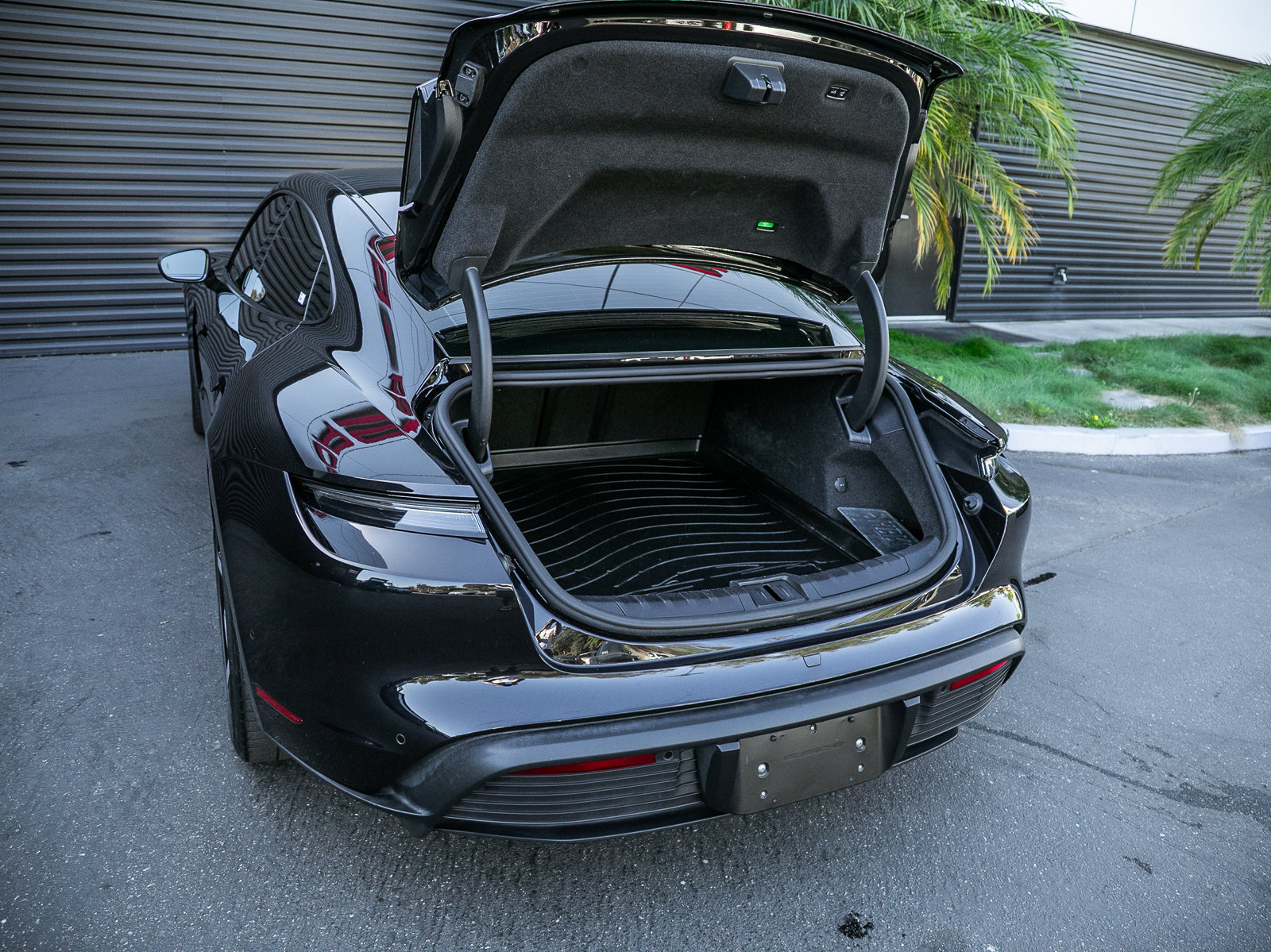 Certified 2023 Porsche Taycan RWD image 25