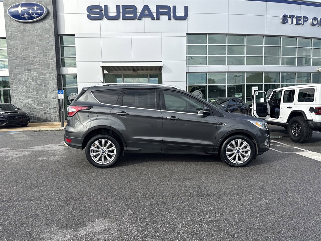 Used 2017 Ford Escape Titanium image 9