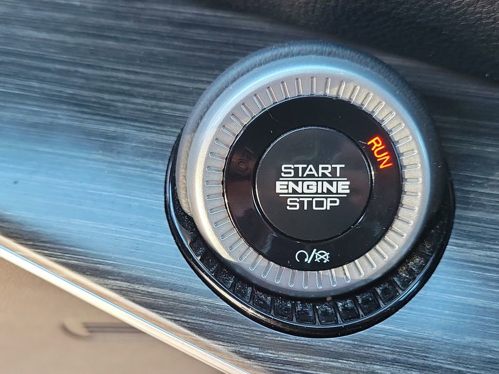 Used 2024 Jeep Wagoneer Series III w/ Flexible Seating Group image 18