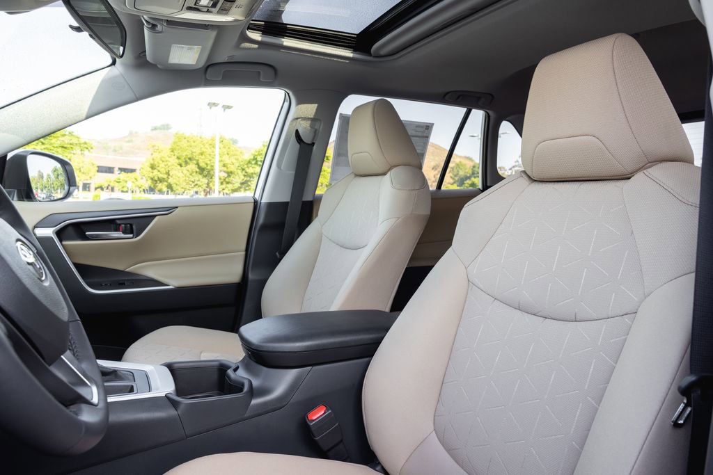 New 2025 Toyota RAV4 XLE image 8