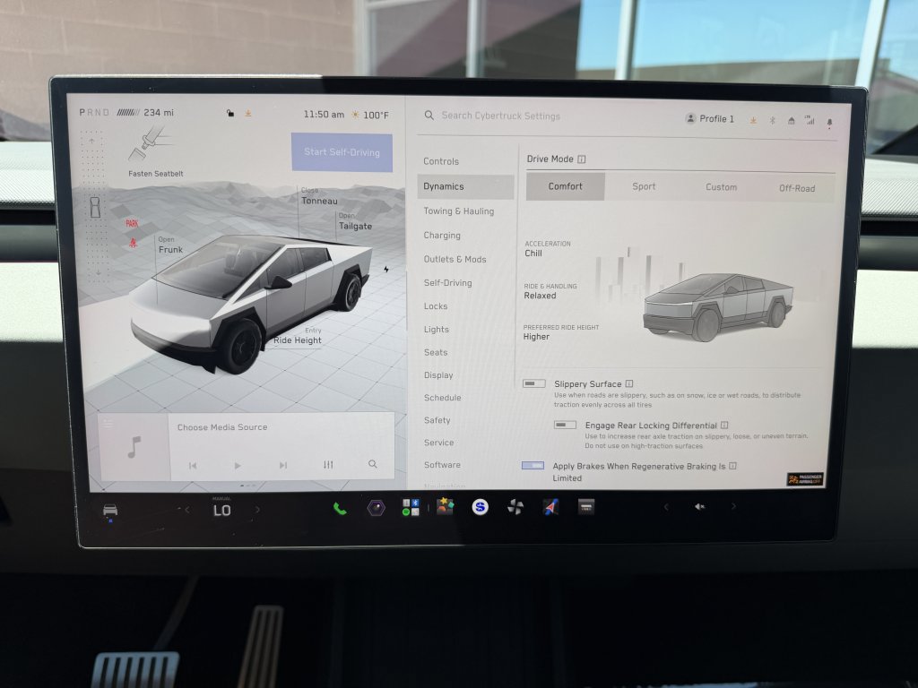 Used 2024 Tesla Cybertruck AWD Crew Cab image 19
