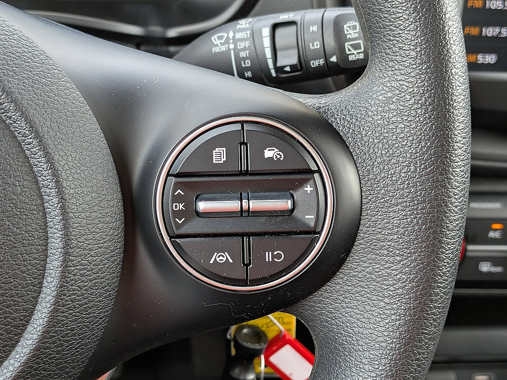 Used 2023 Kia Soul LX w/ LX Technology Package FWD image 25