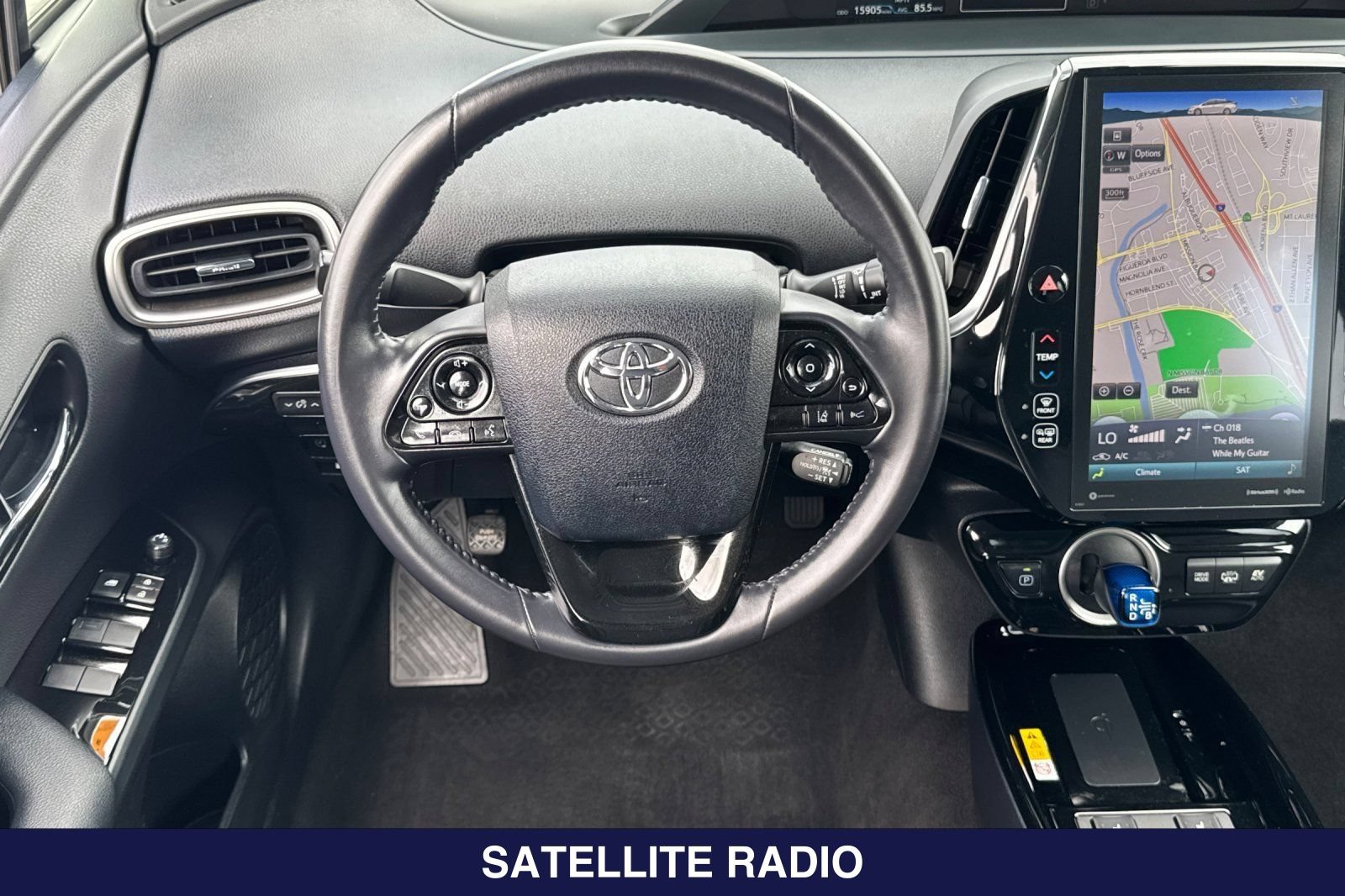 Used 2022 Toyota Prius Prime XLE FWD image 15