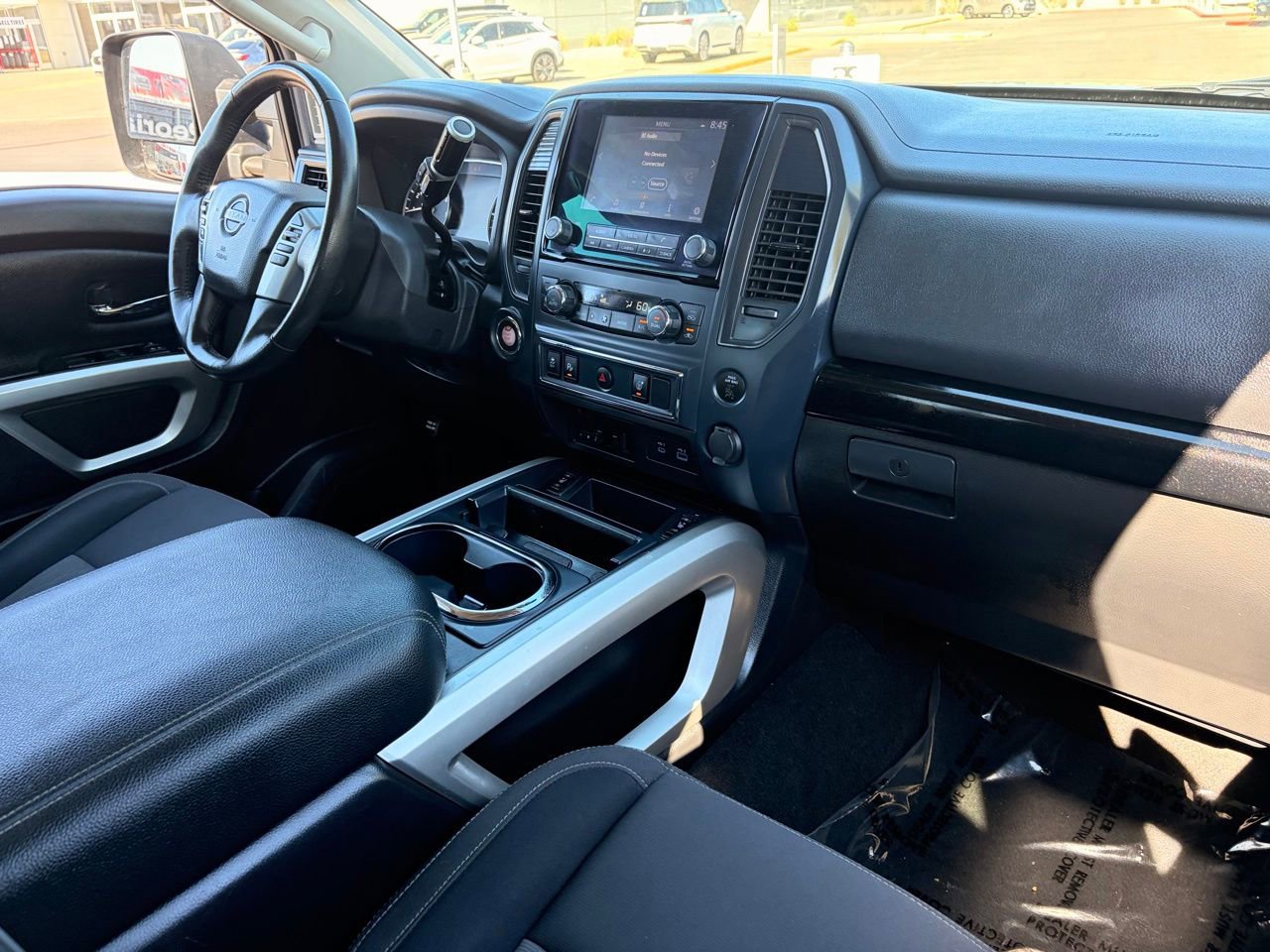 Certified 2024 Nissan Titan SV w/ SV Convenience Package RWD image 13