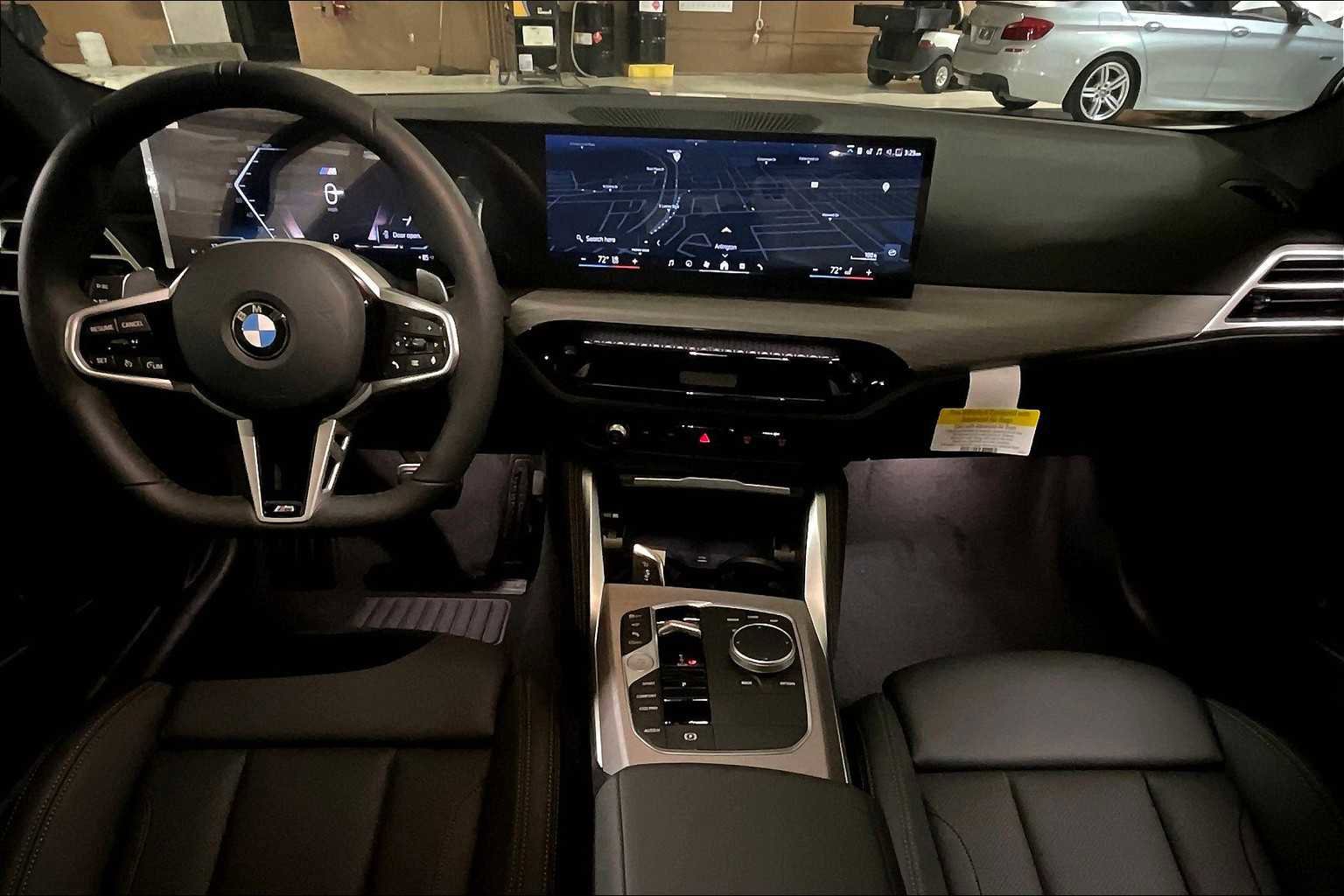 Used 2026 BMW 430i Coupe w/ M Sport Package image 5