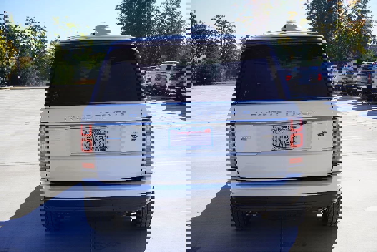 Used 2016 Land Rover Range Rover Supercharged image 11