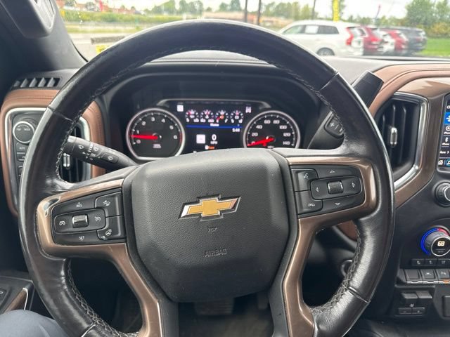 Used 2022 Chevrolet Silverado 1500 High Country w/ Technology Package AWD/4WD image 15