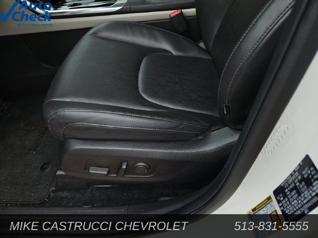 Used 2024 Kia Carnival EX FWD image 23