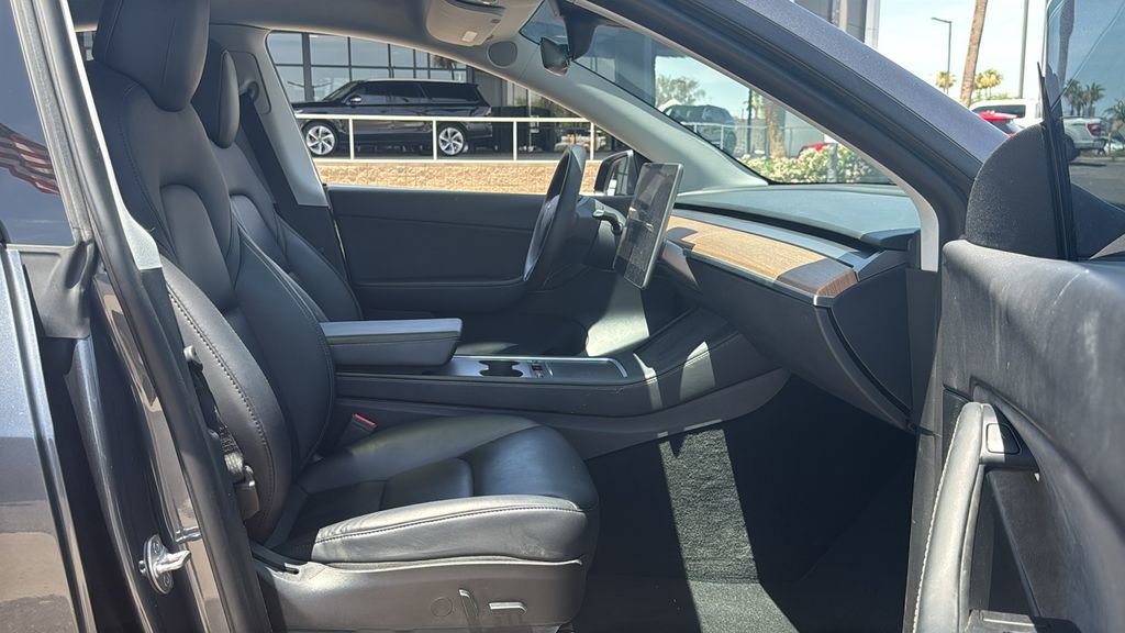Used 2022 Tesla Model Y Performance AWD/4WD image 19