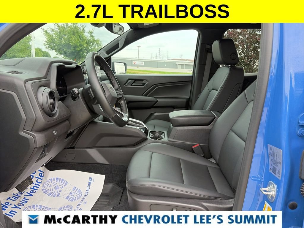 Used 2025 Chevrolet Colorado Trail Boss AWD/4WD image 49