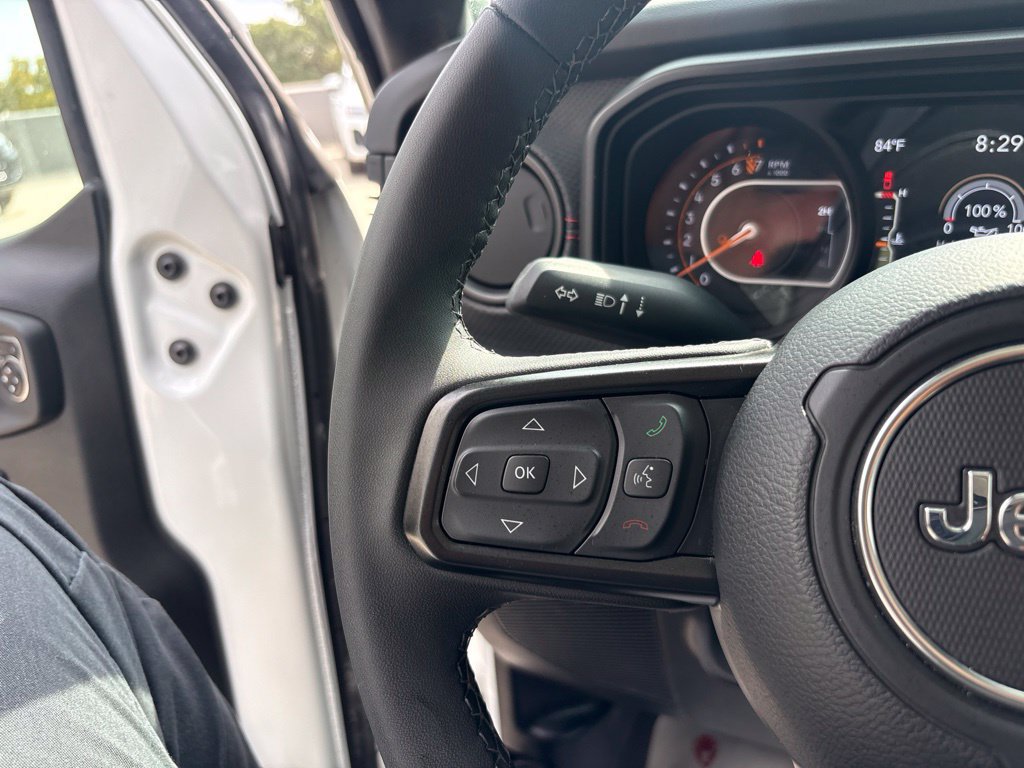 Used 2026 Jeep Gladiator Rubicon AWD/4WD image 26