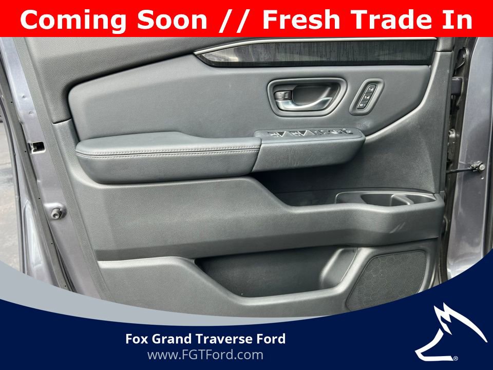 Used 2024 Honda Pilot Elite image 13