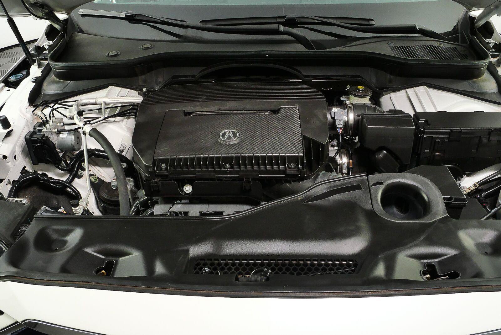 Used 2023 Acura MDX w/ Technology Package AWD/4WD image 32
