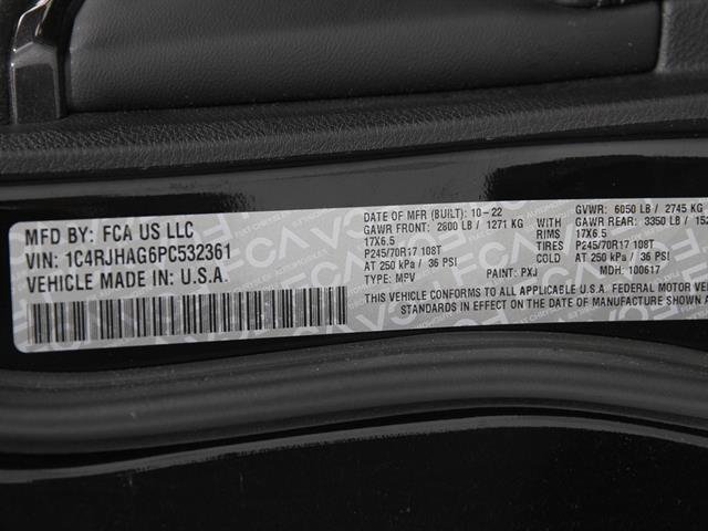 Used 2023 Jeep Grand Cherokee Laredo w/ Luxury Tech Group I image 22