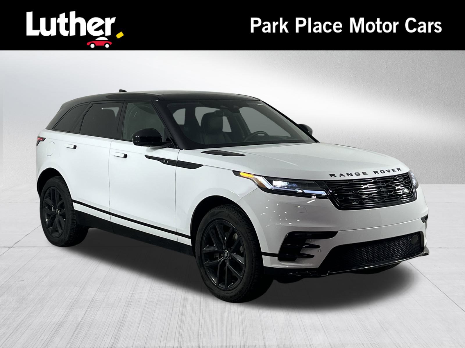 Used 2024 Land Rover Range Rover Velar Dynamic SE image 1