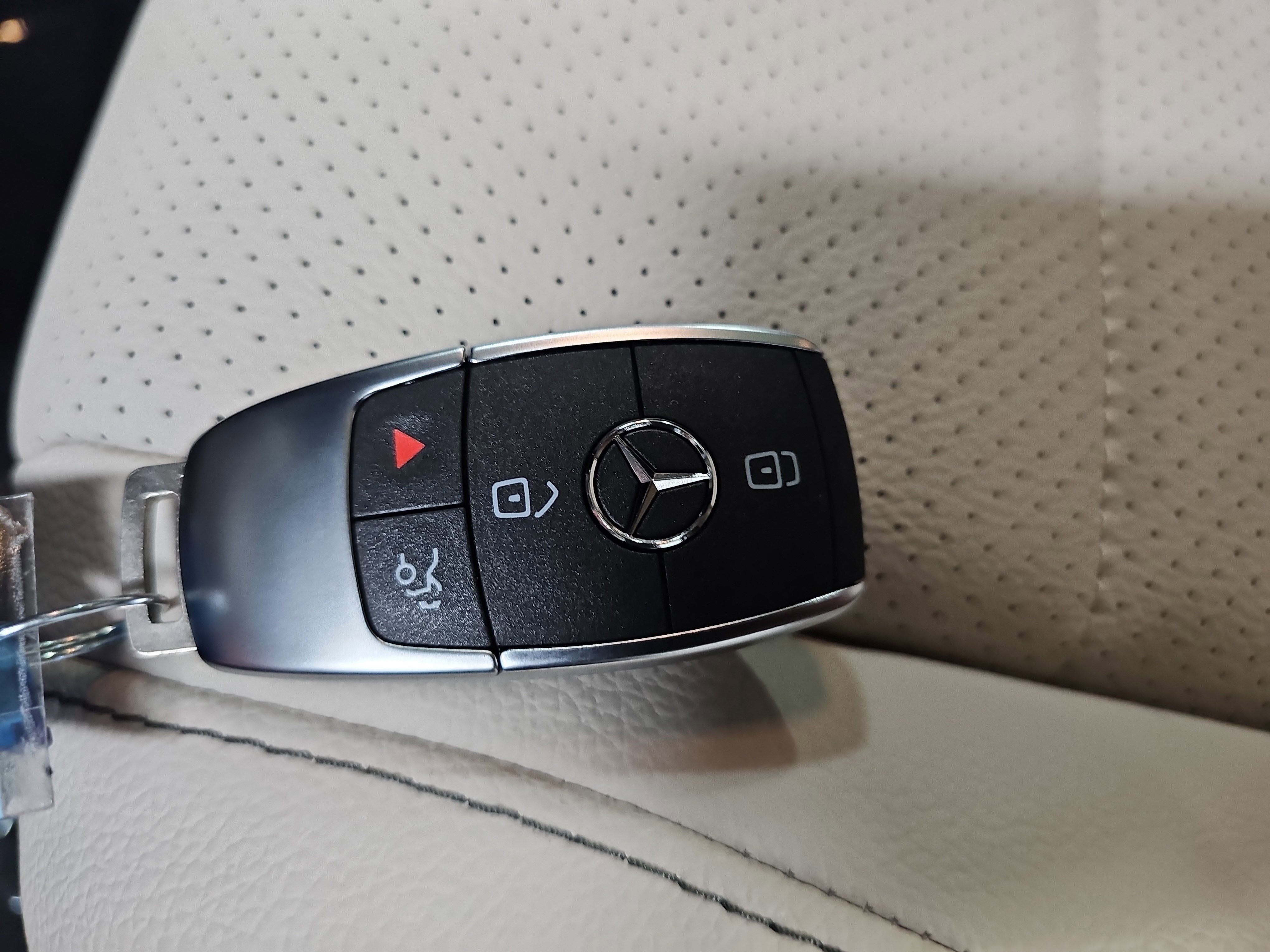 New 2026 Mercedes-Benz GLE 450 4MATIC image 37