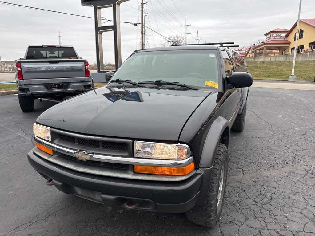 Used 2000 Chevrolet S10 Pickup LS w/ Preferred Equipment Group image 31