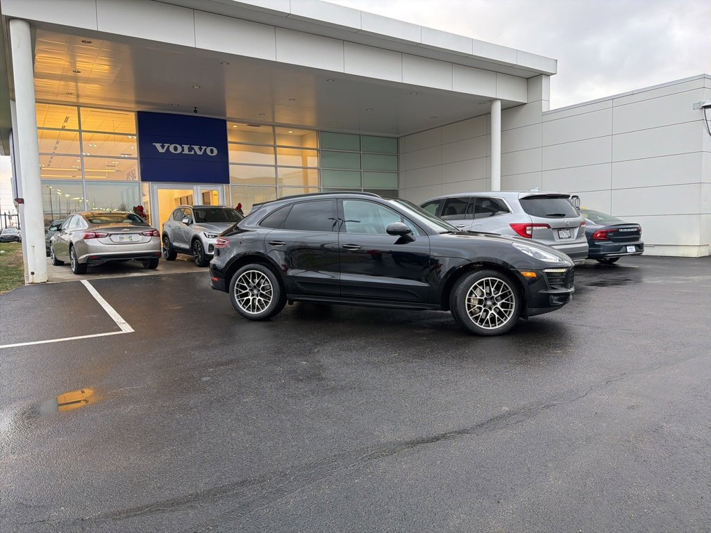 Used 2017 Porsche Macan S image 2