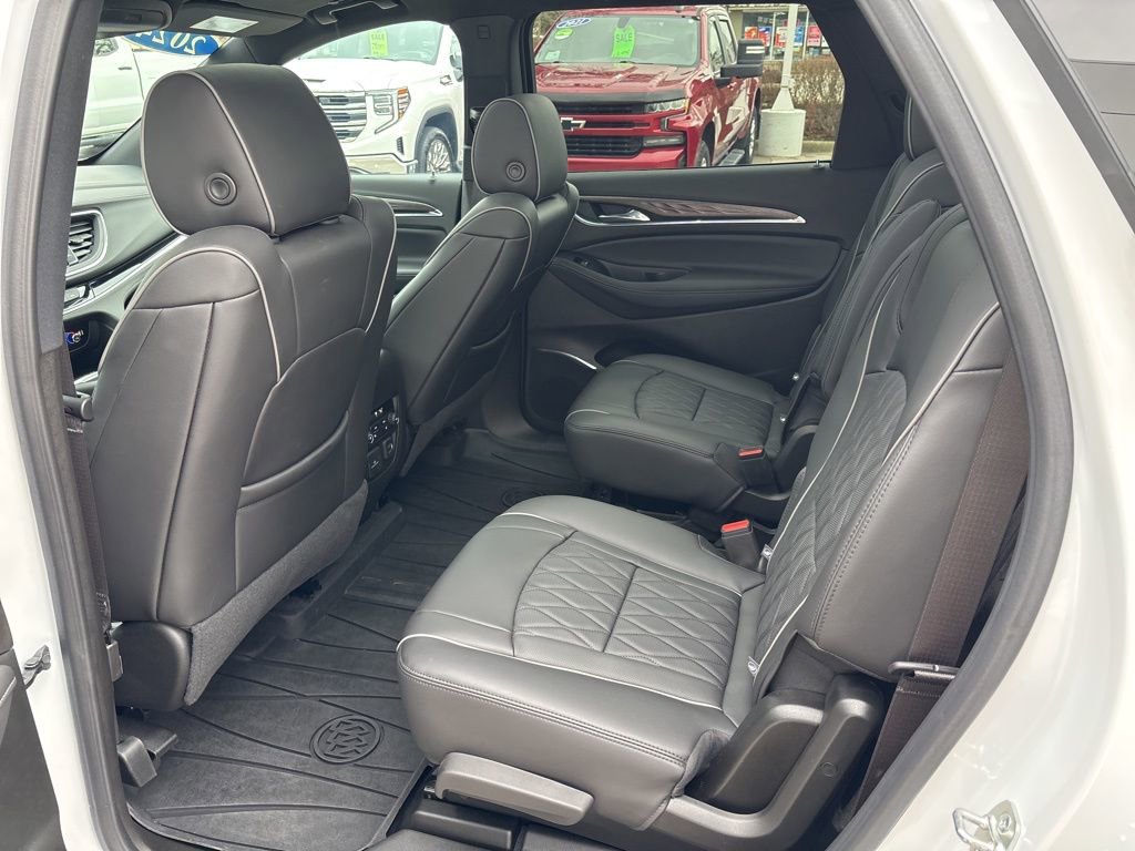 Certified 2024 Buick Enclave Avenir w/ Avenir Technology Package image 12