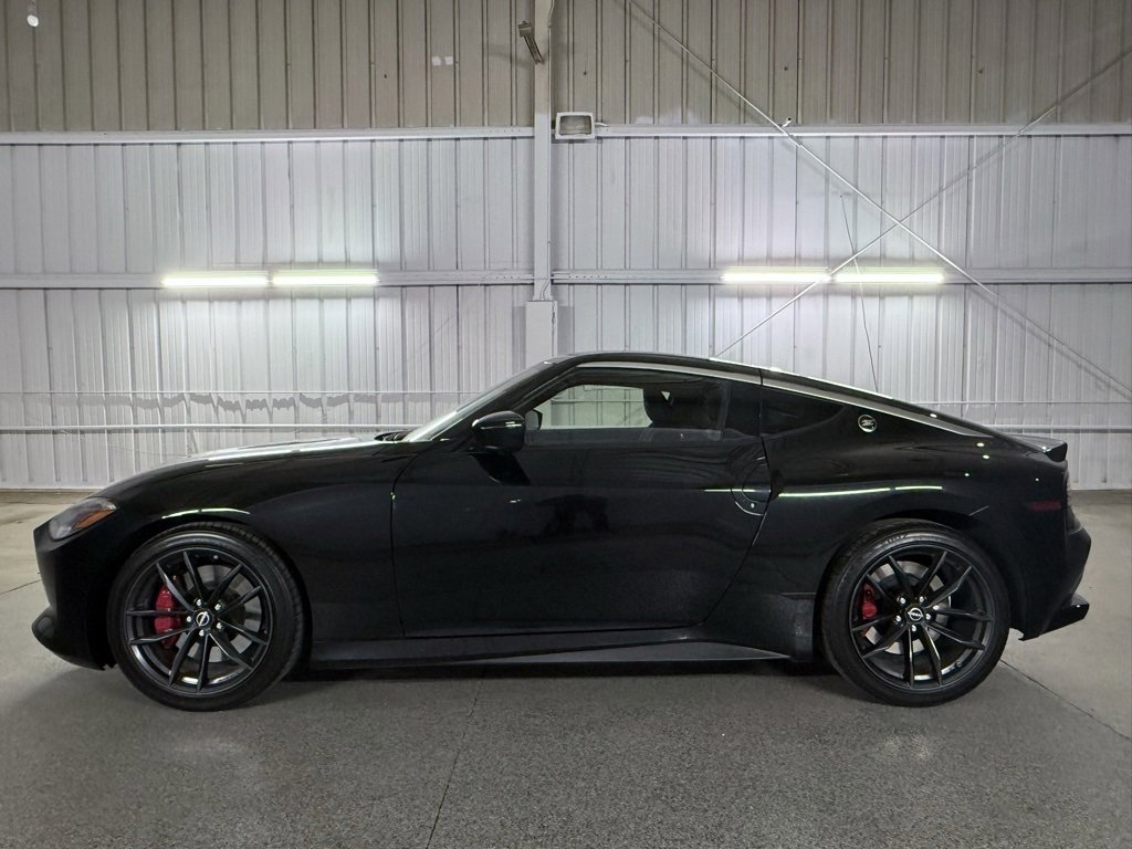 Used 2025 Nissan Z Performance w/ Floor Mat Package image 15