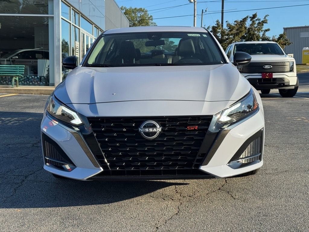 New 2025 Nissan Altima 2.5 SR w/ SR Premium Package image 8