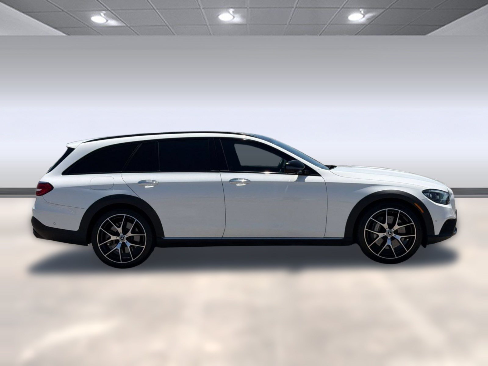 Used 2023 Mercedes-Benz E 450 4MATIC All-Terrain Wagon image 8