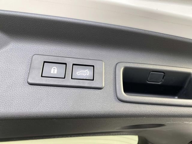 Used 2025 Subaru Forester Limited image 9