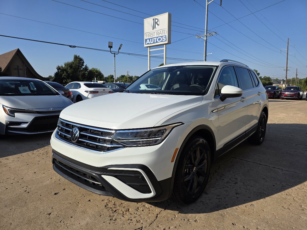 Used 2024 Volkswagen Tiguan Wolfsburg Edition image 3