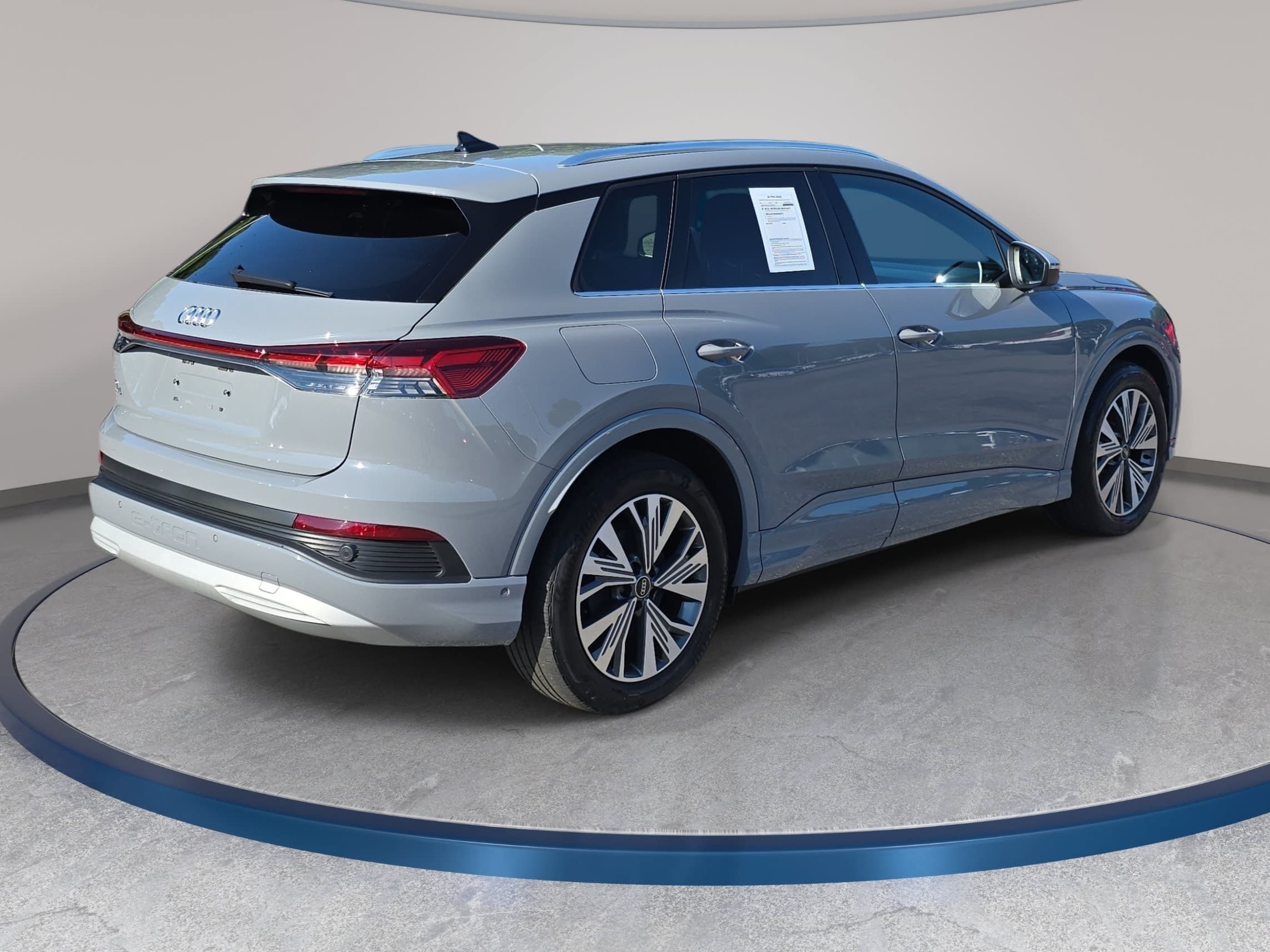 Used 2023 Audi Q4 e-tron Premium Plus w/ Premium Plus RWD image 5